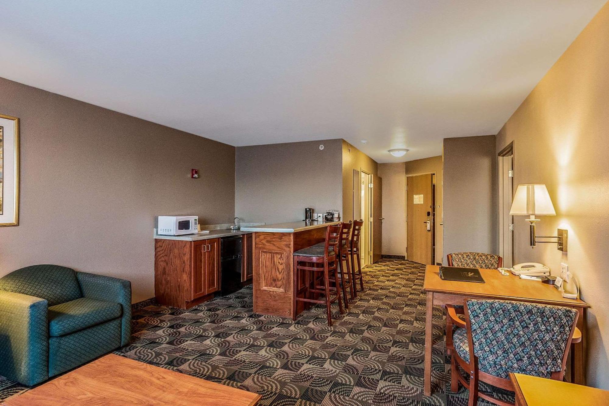 Quality Inn & Suites Hannibal Exterior foto