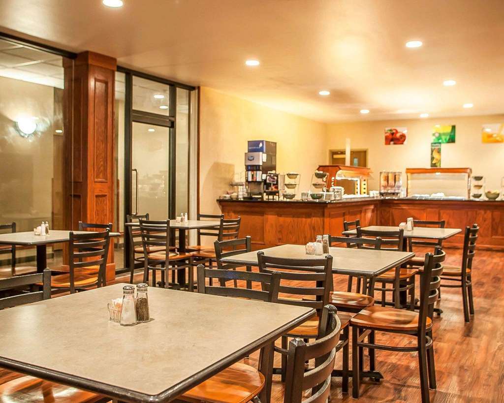 Quality Inn & Suites Hannibal Restaurant foto