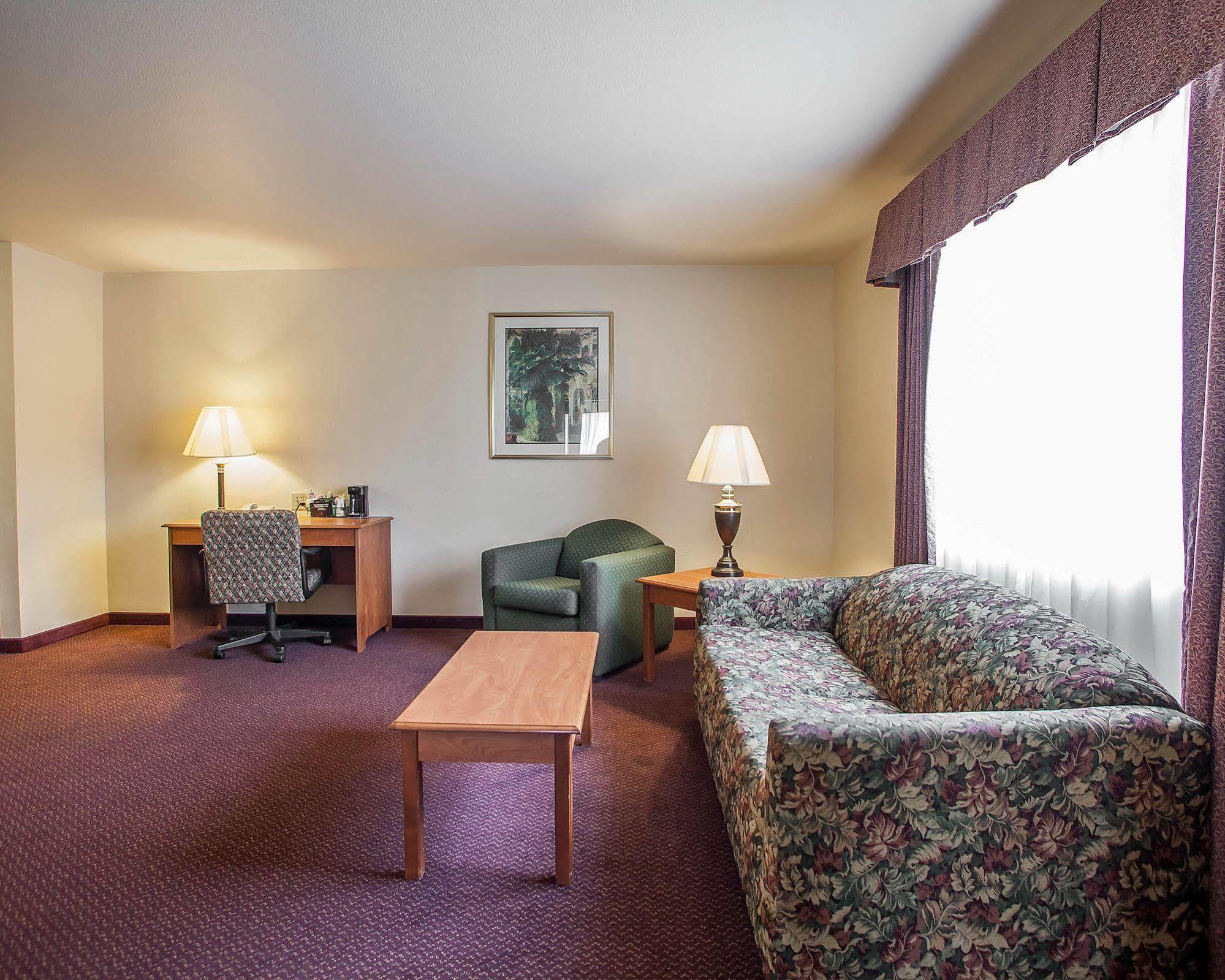 Quality Inn & Suites Hannibal Exterior foto